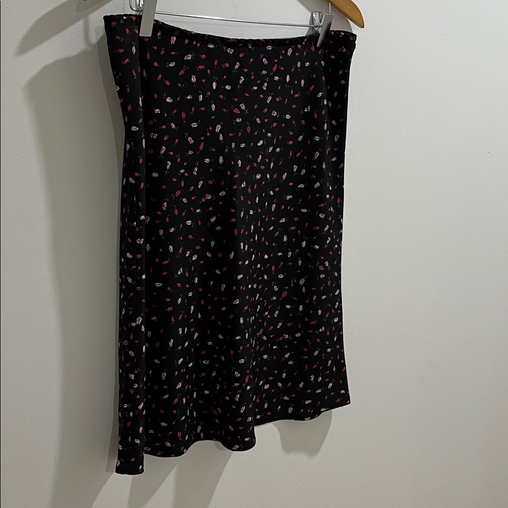 VINTAGE Women’s Skirt Large Floral Black Flowy Hem Crepe Cottagecore Ditsy